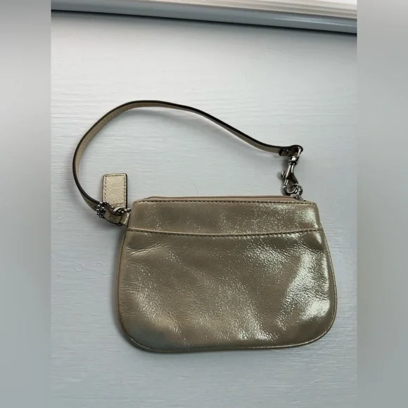 Coach Gold Wristlet and Faux Pearl Stud Earrings on Sterling Silver Posts -7-8mm - Picture 5 of 12